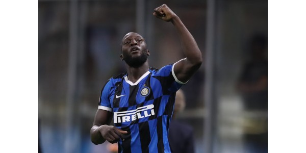 Ein lebhaftes und fröhliches Omelu Lukaku